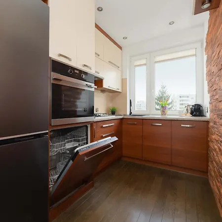 Apartman Practical Family With 2 Bedrooms A Few Minutes From The Airport By Renters